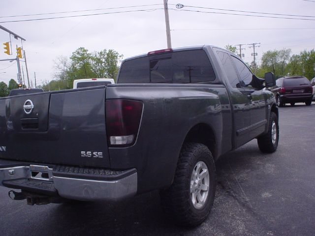 Nissan Titan 2004 photo 3