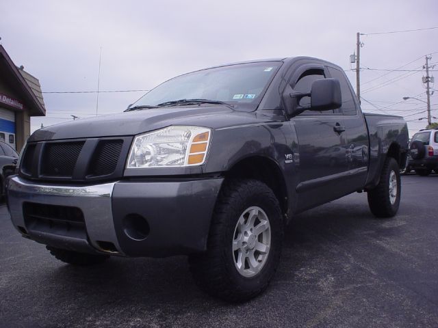Nissan Titan 2004 photo 4