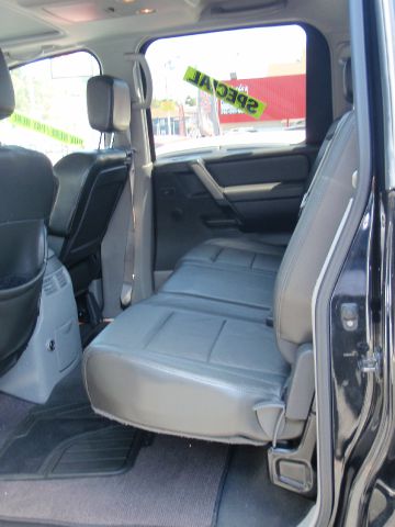 Nissan Titan 2004 photo 3