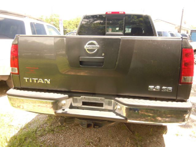 Nissan Titan 2004 photo 1