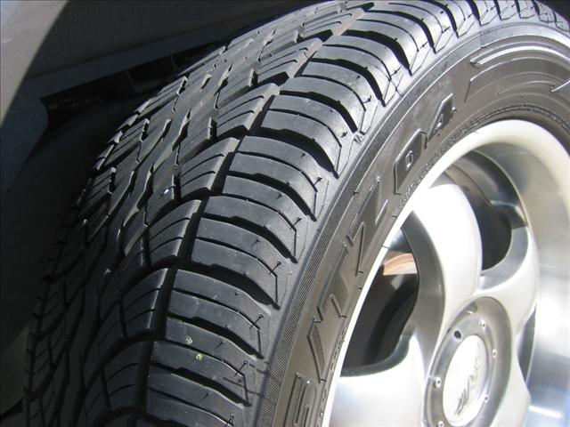 Nissan Titan 2004 photo 1