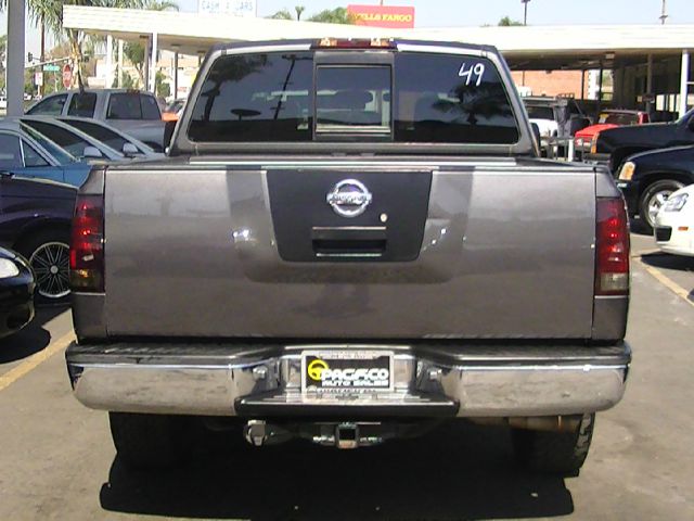 Nissan Titan 2004 photo 1