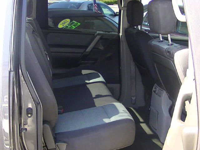 Nissan Titan 2004 photo 3