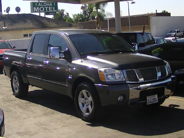 Nissan Titan 2004 photo 4