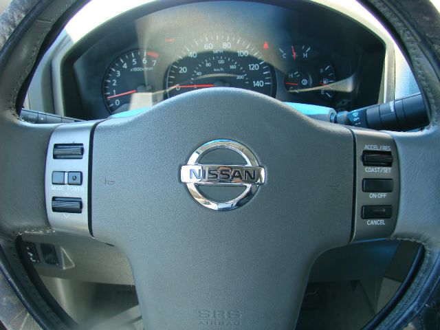 Nissan Titan 2004 photo 26
