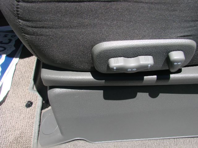 Nissan Titan 2004 photo 4