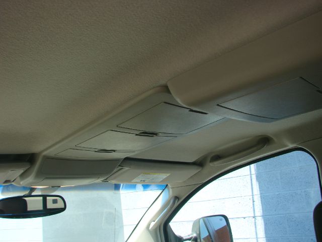 Nissan Titan 2004 photo 9