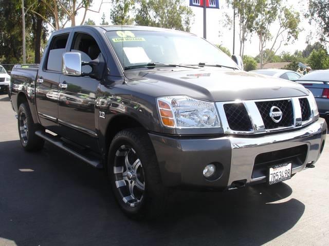 Nissan Titan 2004 photo 4