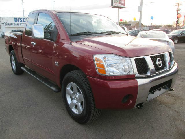 Nissan Titan 2004 photo 2