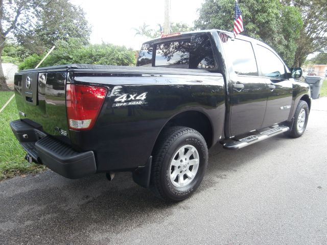 Nissan Titan 2005 photo 3