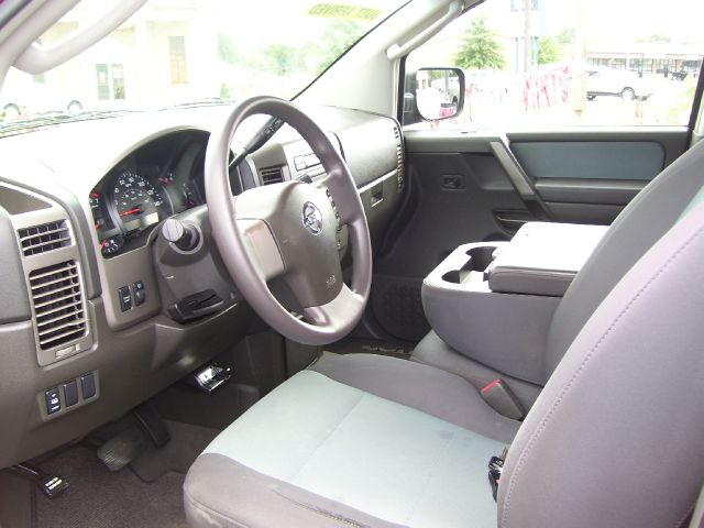 Nissan Titan 2005 photo 3