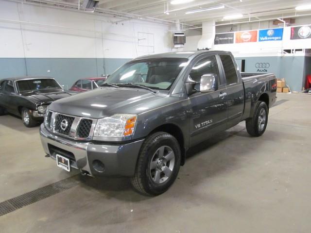 Nissan Titan 2005 photo 1