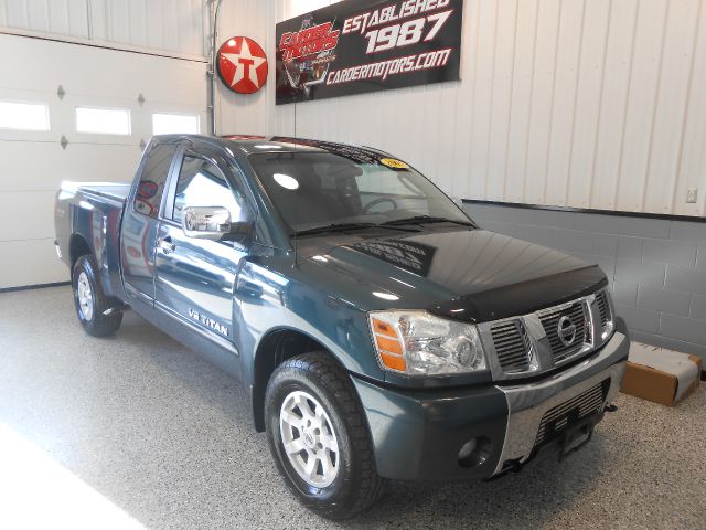 Nissan Titan 2005 photo 2