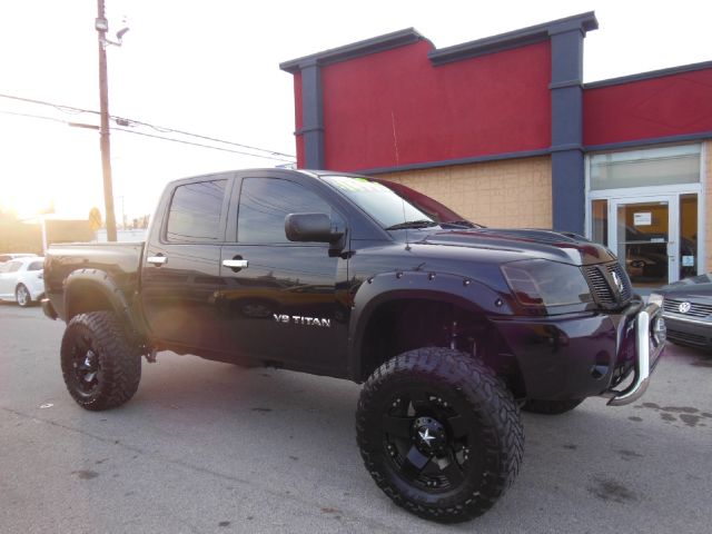 Nissan Titan 2005 photo 1