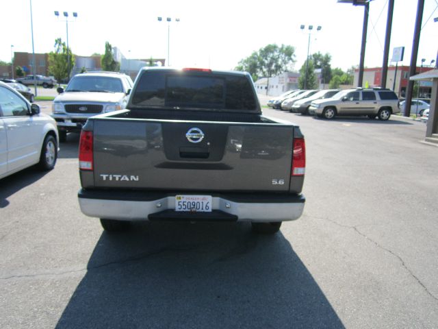 Nissan Titan 4X4 Le3rd Rowone Owner Pickup Truck