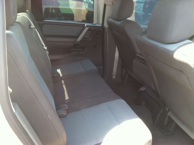 Nissan Titan 2005 photo 1