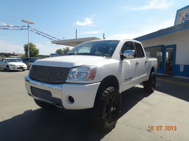 Nissan Titan 2005 photo 4
