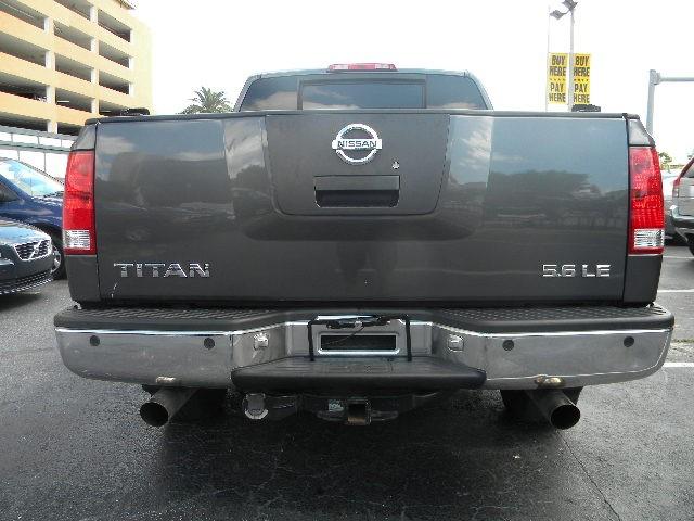 Nissan Titan 2005 photo 2