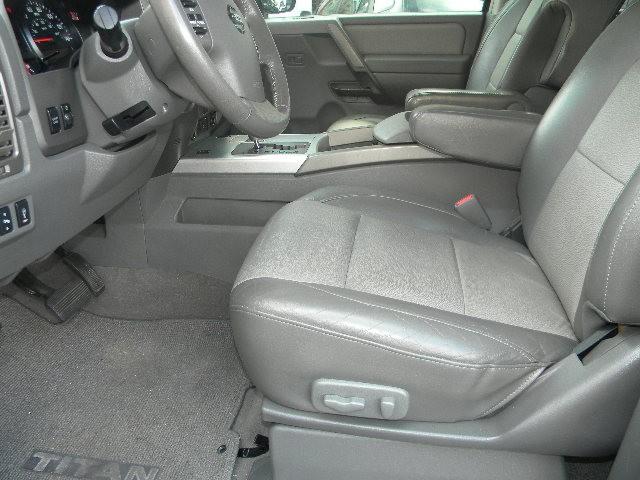 Nissan Titan 2005 photo 5