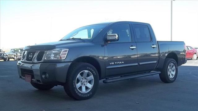 Nissan Titan X Pickup