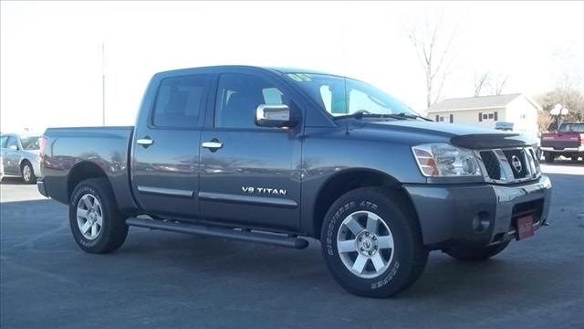 Nissan Titan 2005 photo 1