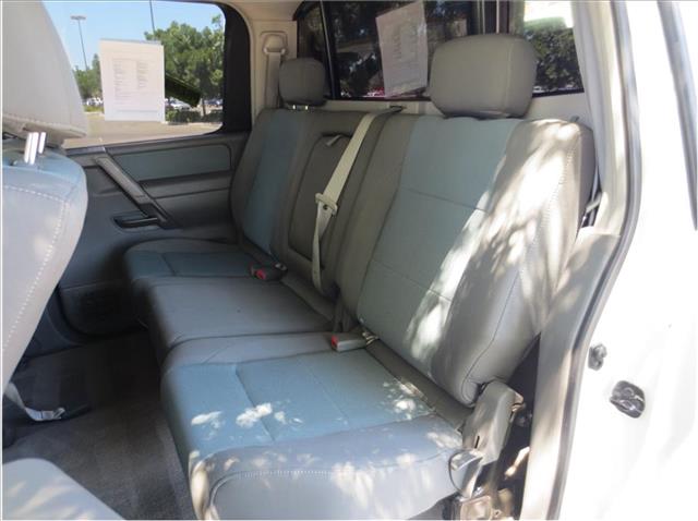 Nissan Titan 2005 photo 1