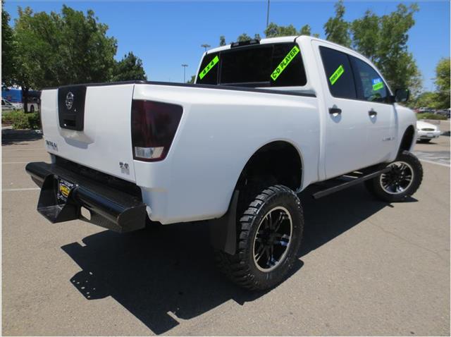 Nissan Titan 2005 photo 3