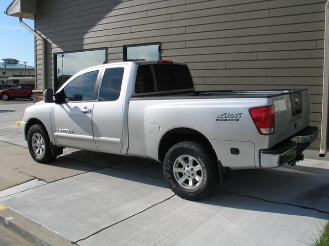 Nissan Titan 2005 photo 1