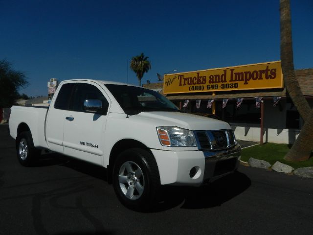 Nissan Titan 2WD Double CAB V6 AUTO LS Pickup Truck