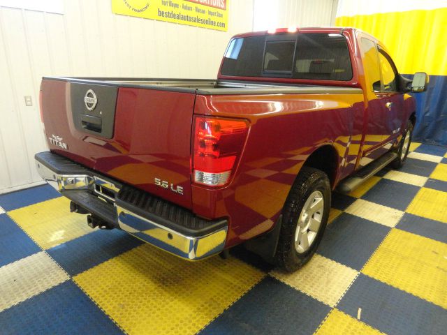 Nissan Titan 4dr Eddie Bauer SUV Pickup Truck