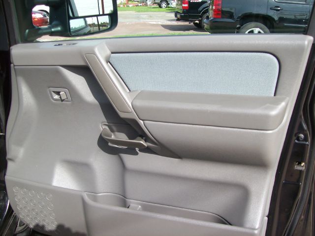 Nissan Titan 2005 photo 3