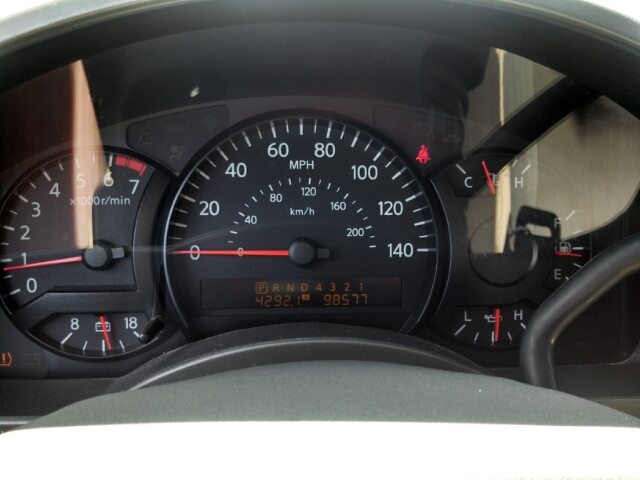 Nissan Titan Lx-4wd Pickup Truck