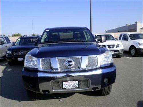 Nissan Titan SE Other
