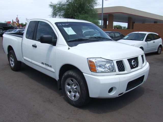 Nissan Titan 3.0is -AWD Pickup Truck