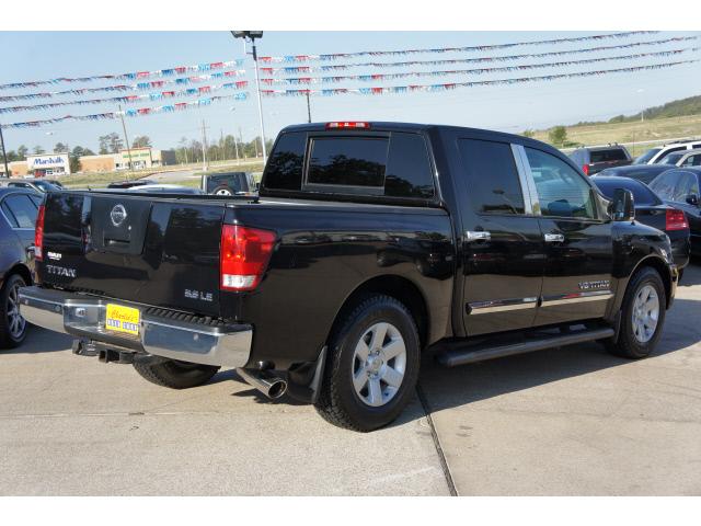 Nissan Titan 2006 photo 2