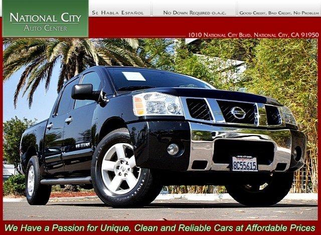 Nissan Titan 4dr Sdn DSG Pickup