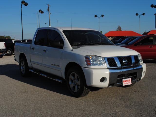 Nissan Titan 2006 photo 2
