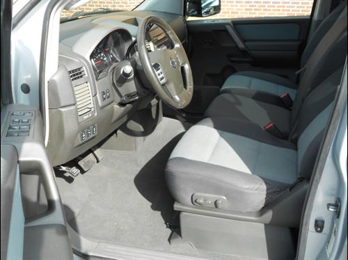 Nissan Titan 2006 photo 2