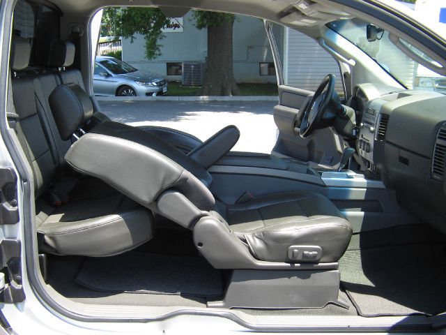 Nissan Titan 2006 photo 5