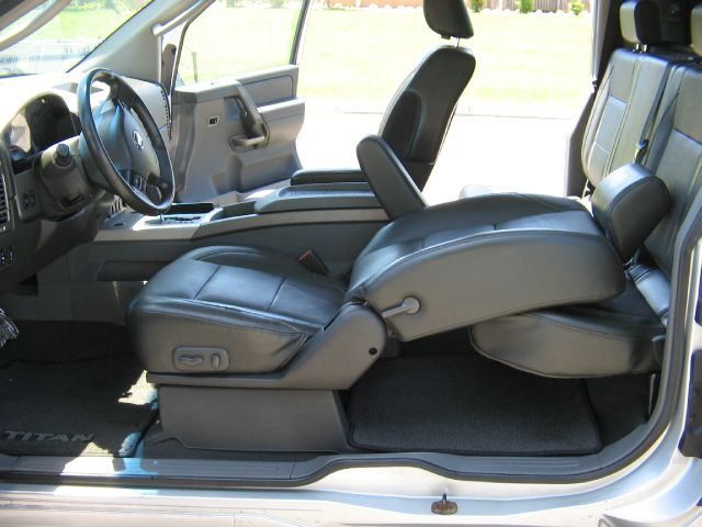 Nissan Titan 2006 photo 6