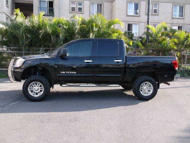 Nissan Titan 2006 photo 2