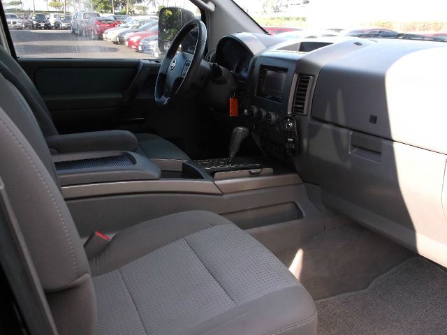 Nissan Titan 2006 photo 3