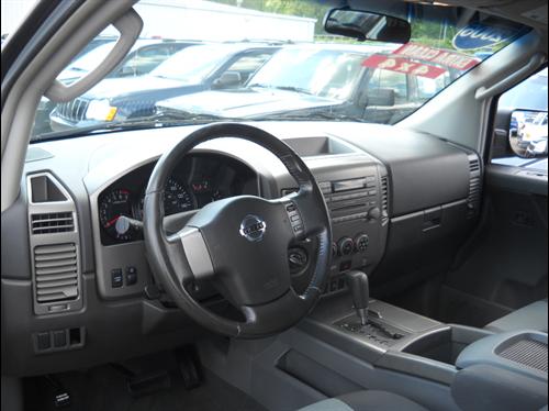 Nissan Titan 2006 photo 1