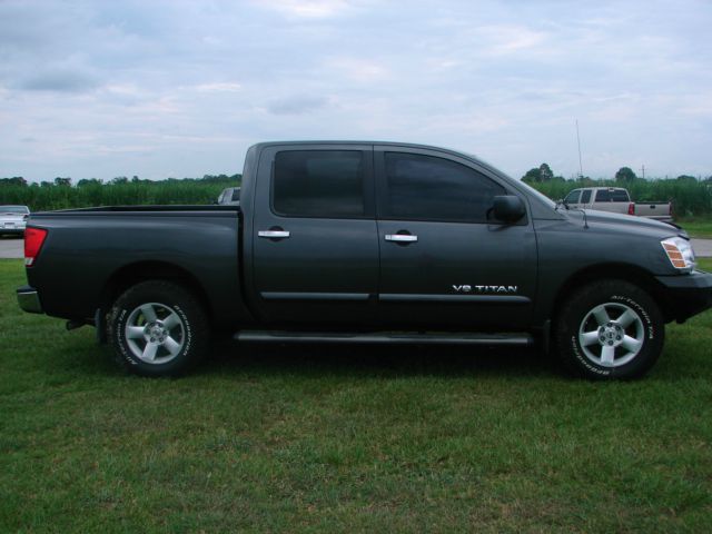 Nissan Titan 2006 photo 2