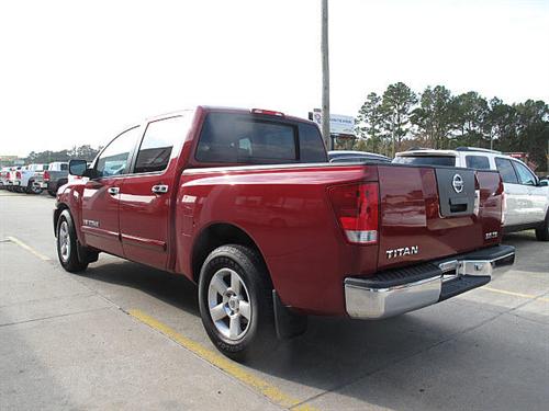 Nissan Titan GLS Other