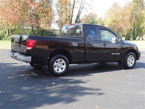 Nissan Titan 2007 photo 2