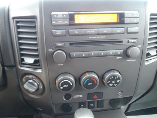 Nissan Titan 2007 photo 2