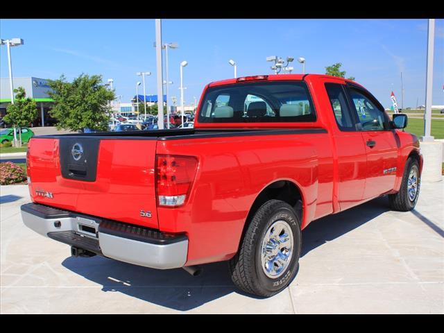 Nissan Titan W/nav.sys Pickup Truck