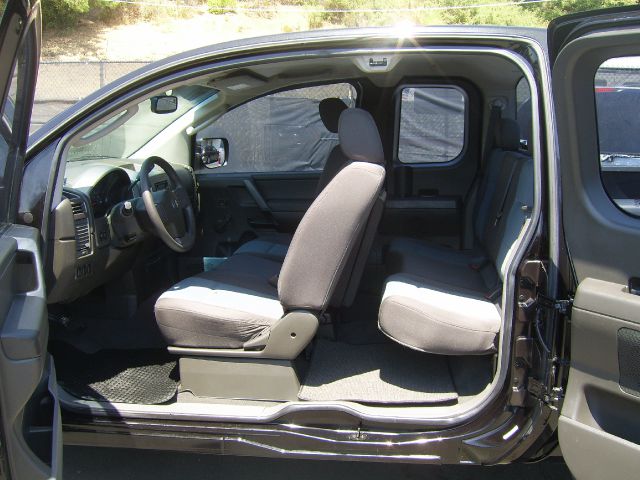 Nissan Titan 2007 photo 2