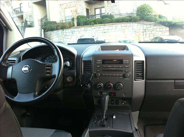 Nissan Titan 2007 photo 2